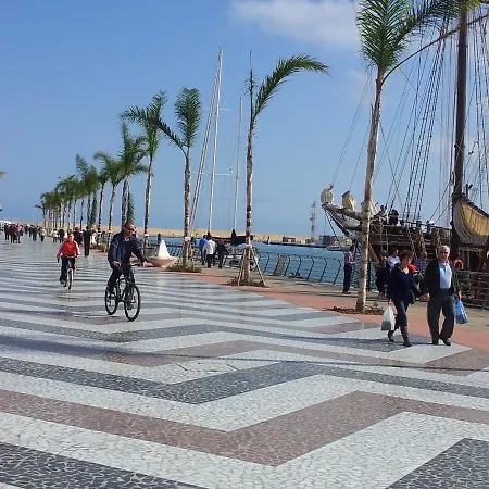 & Port * Gandía